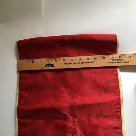 Pier 1 imports Christmas table runner. - Picture 13 of 15